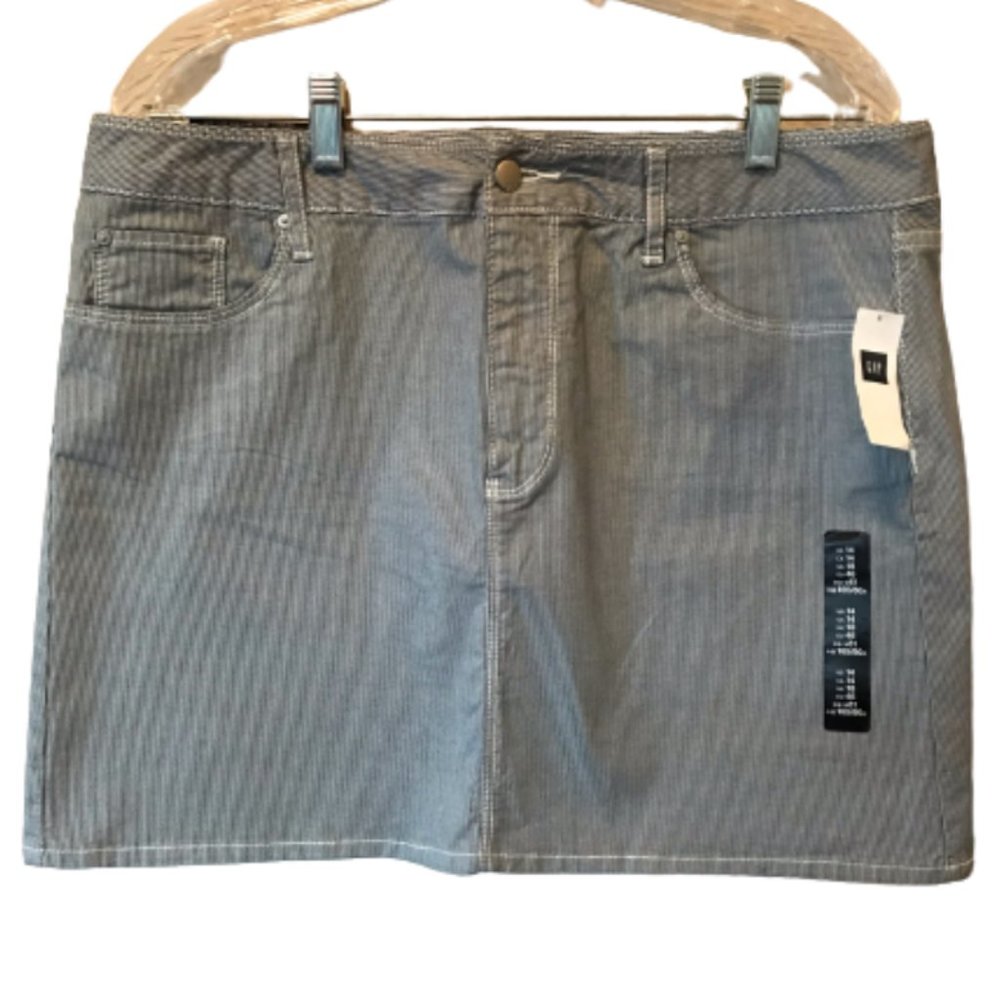 Gap Blue Pinstripe Casual Stretch Mini Skirt 5 pockets Zip Closure Size 14 / 32